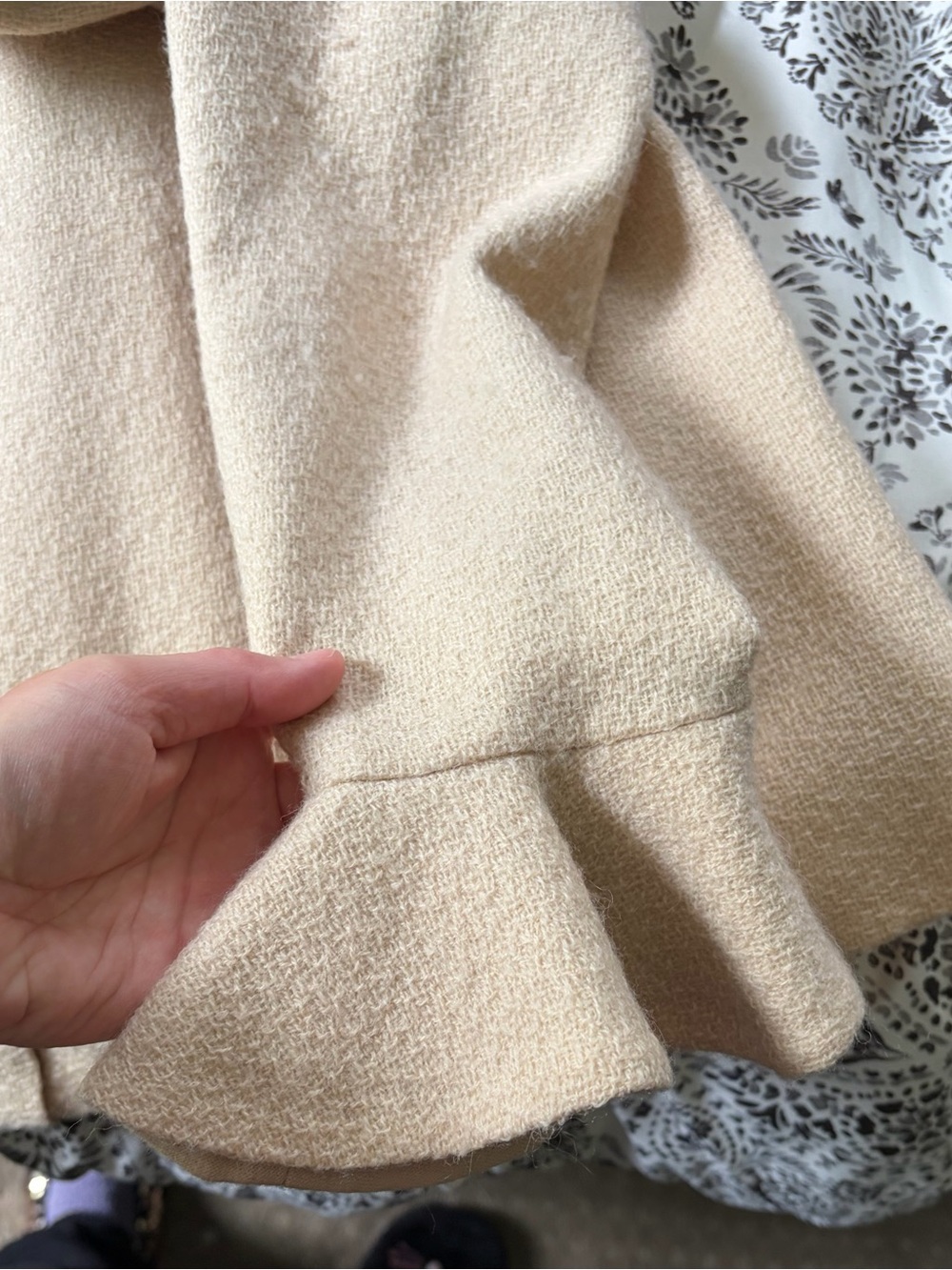 Vintage wool Alison Ayres bell sleeve dress beige cream M vintage 12 modern 8 - Picture 9 of 11